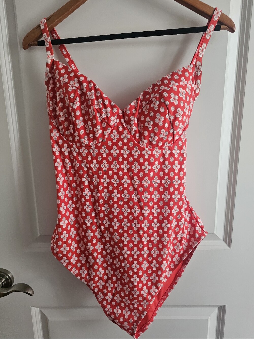 NWT DRAPER JAMES Geometric Floral Motif Womens One Piece Bathing Suit - XL